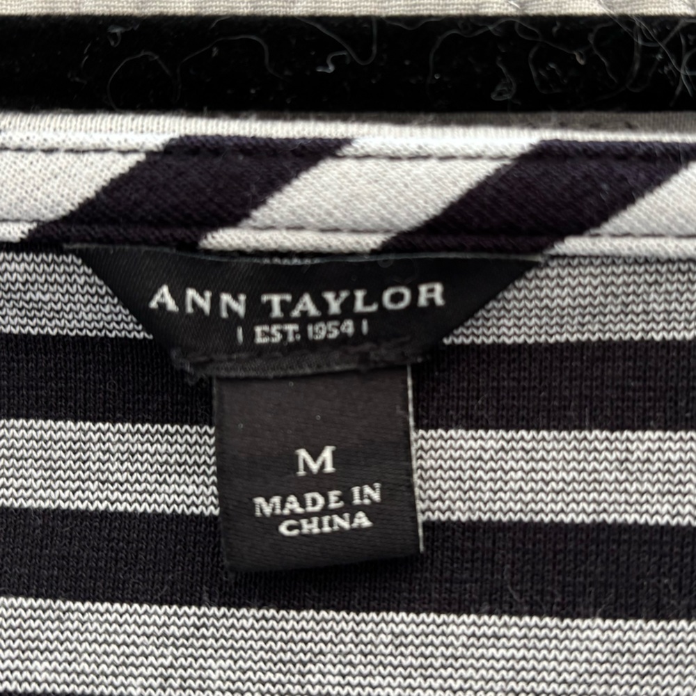 Ann Taylor Scoop Neck Sheath Dress - Picture 4 of 9